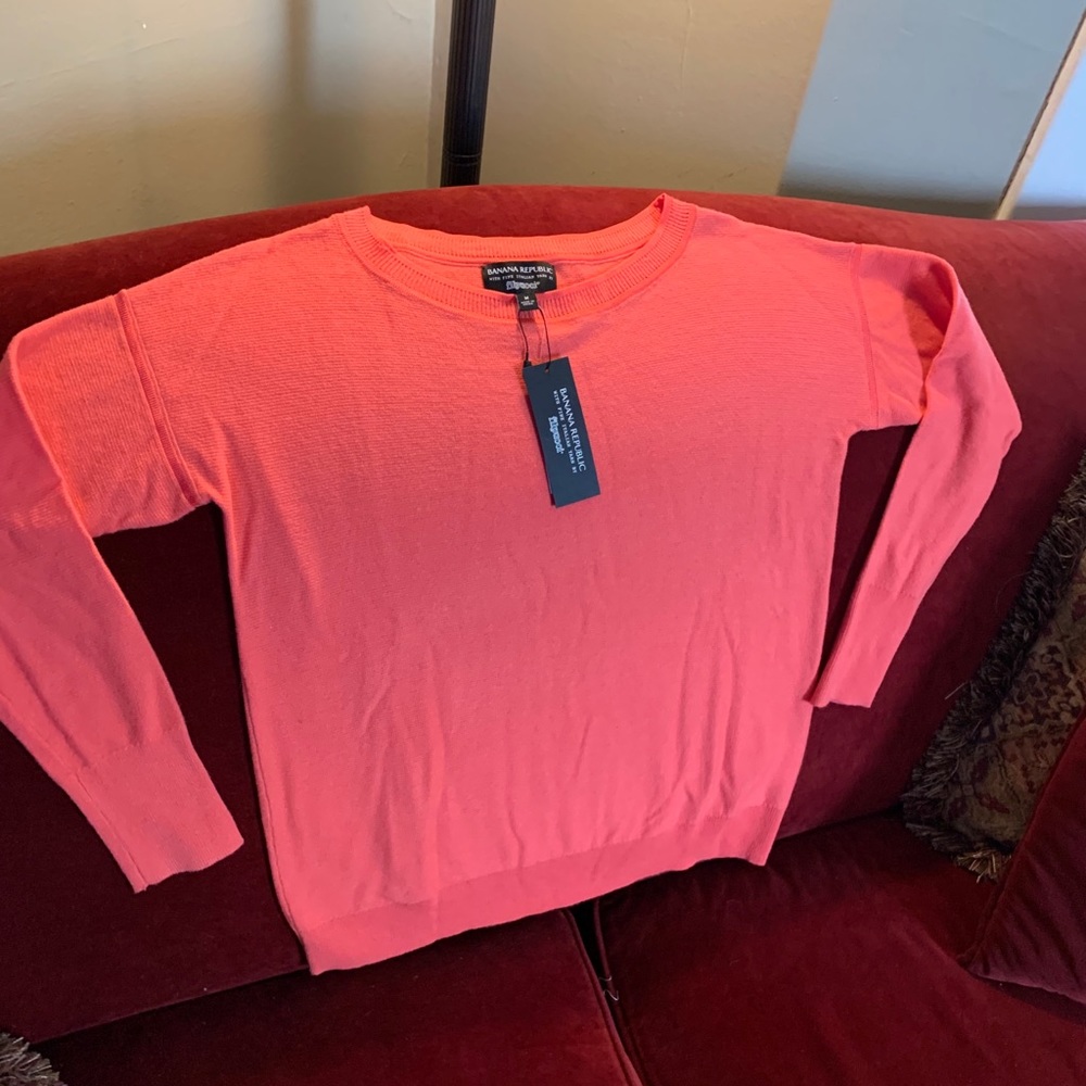 GAP  size M perfect summer sweater!☀️☀️☀️